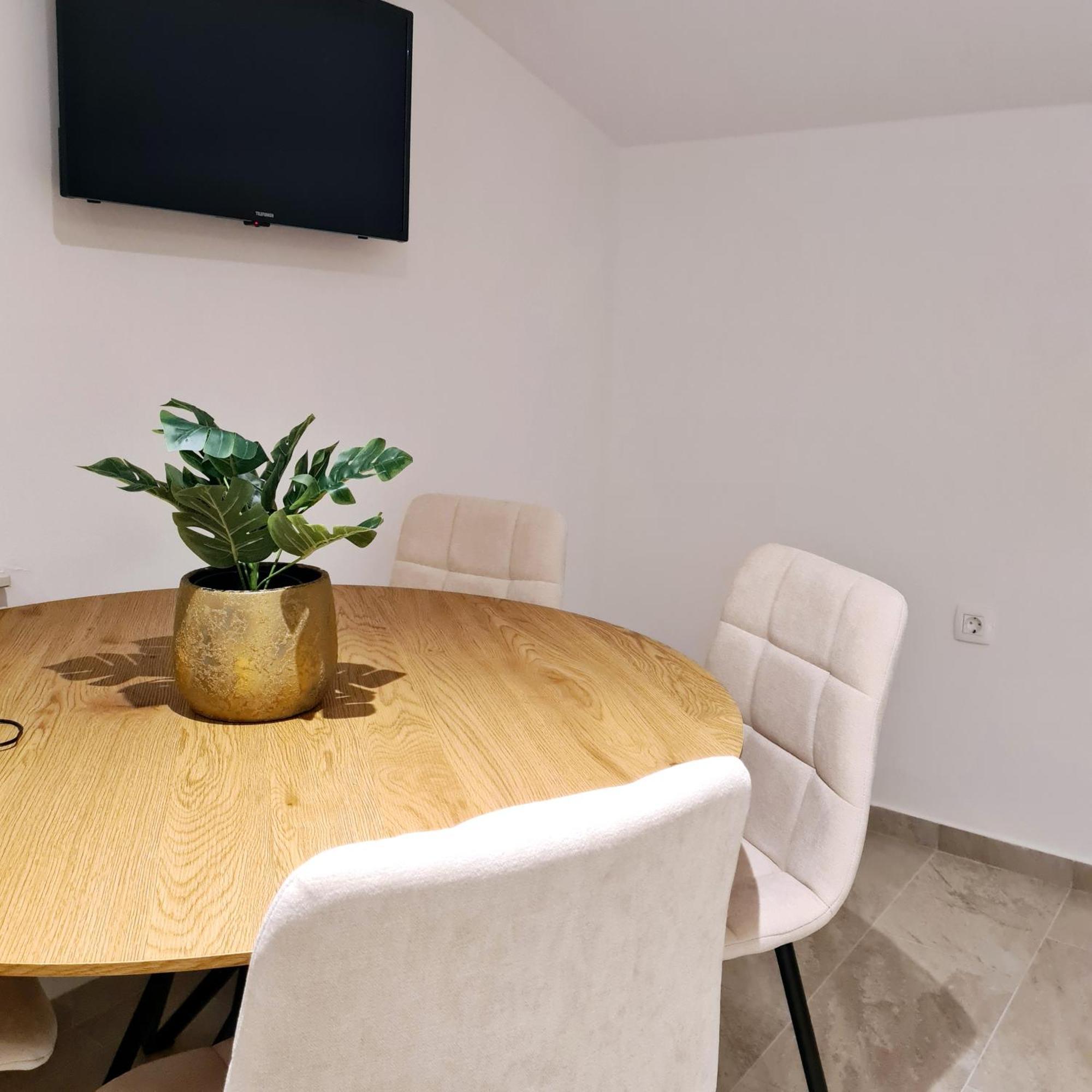 Apartment Swallow's Nest