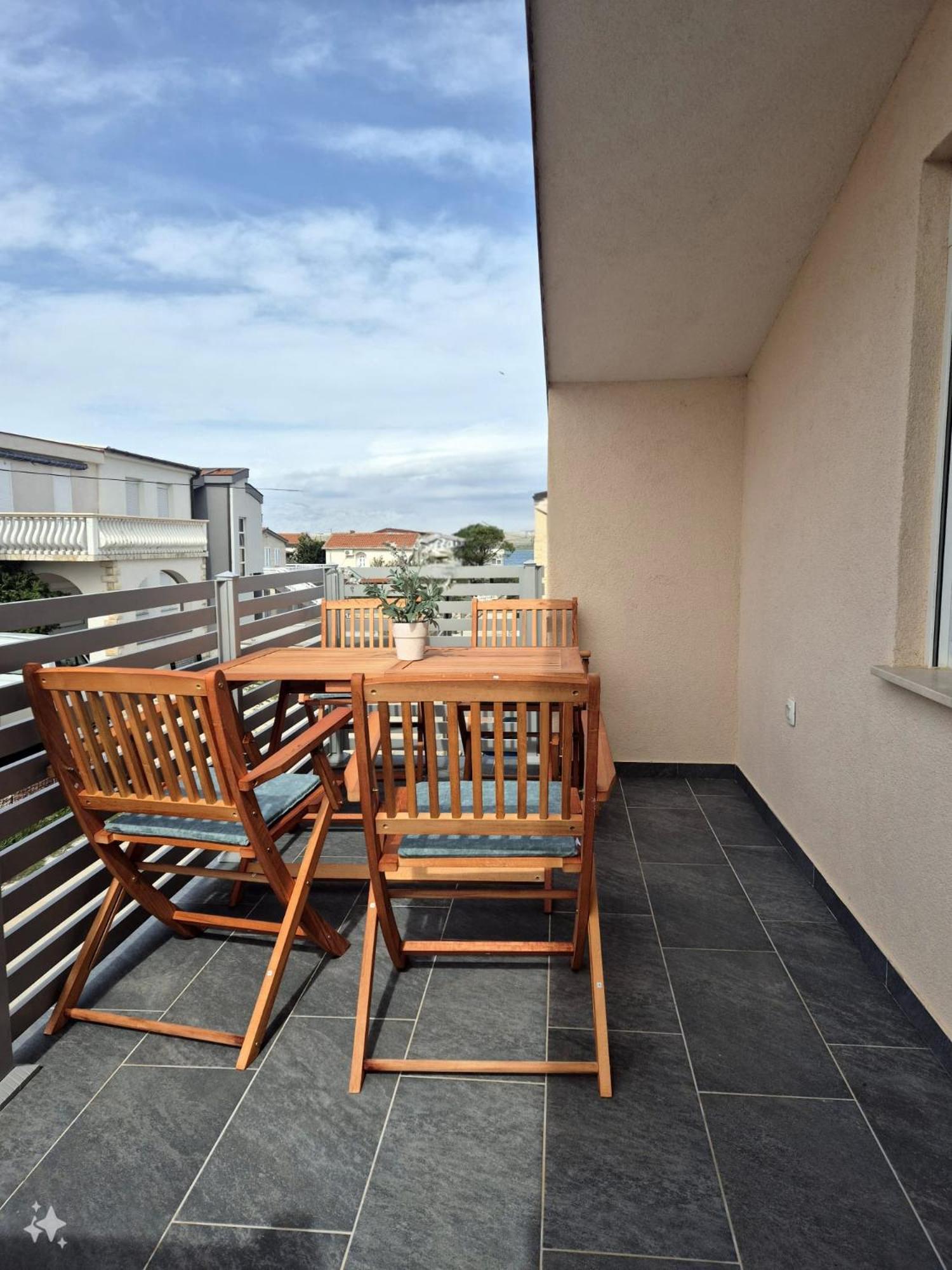 Apartment Swallow's Nest Vir